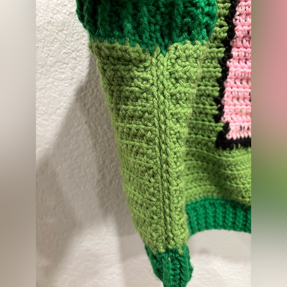 Snoopy & Woodstock Green Crocheted Heart Motif Sweater Vest Handmade 🧶 Knit - Picture 8 of 8
